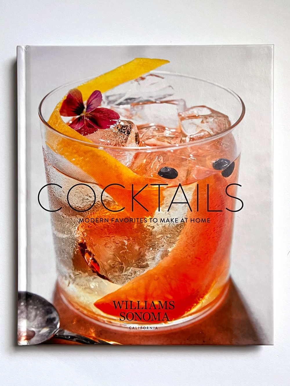 NEW Cocktails Williams Sonoma Cocktail Recipes Book Mixology Bartending Resource